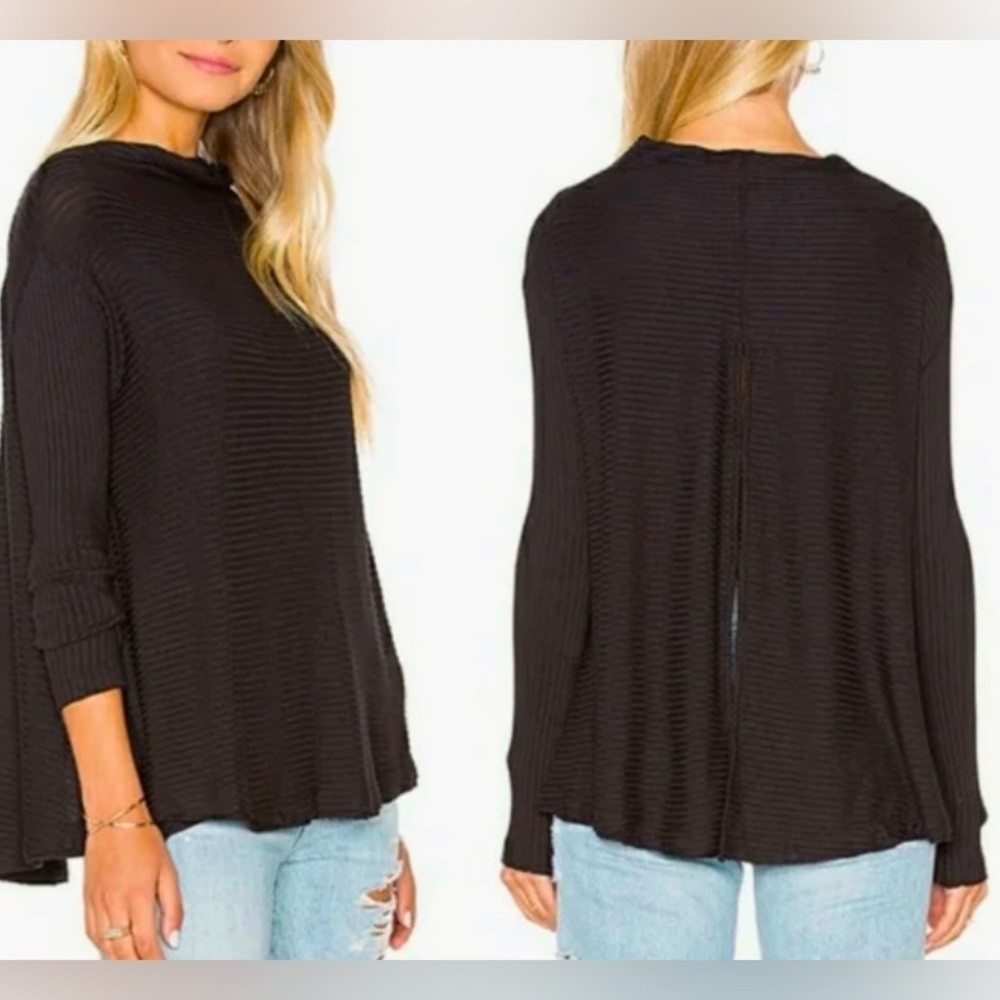 We the Free Lover Ribbed, Split Back
Black Sweater Womens Sz L